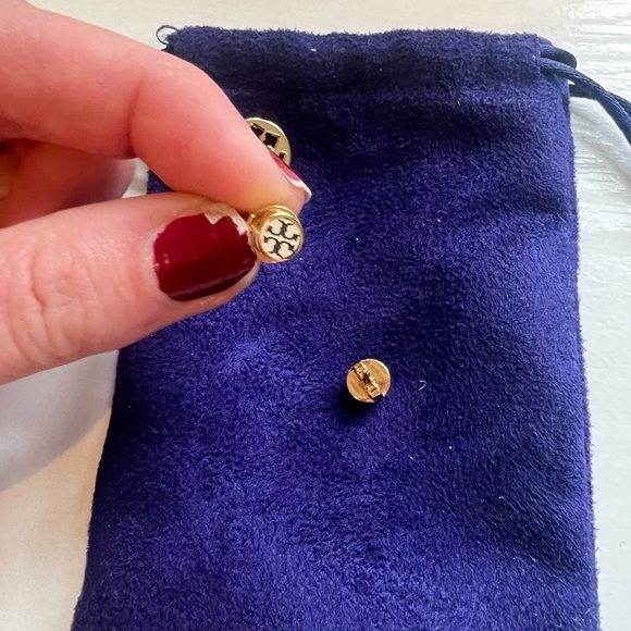 NWOT Tory Burch stud earrings - Picture 3 of 4